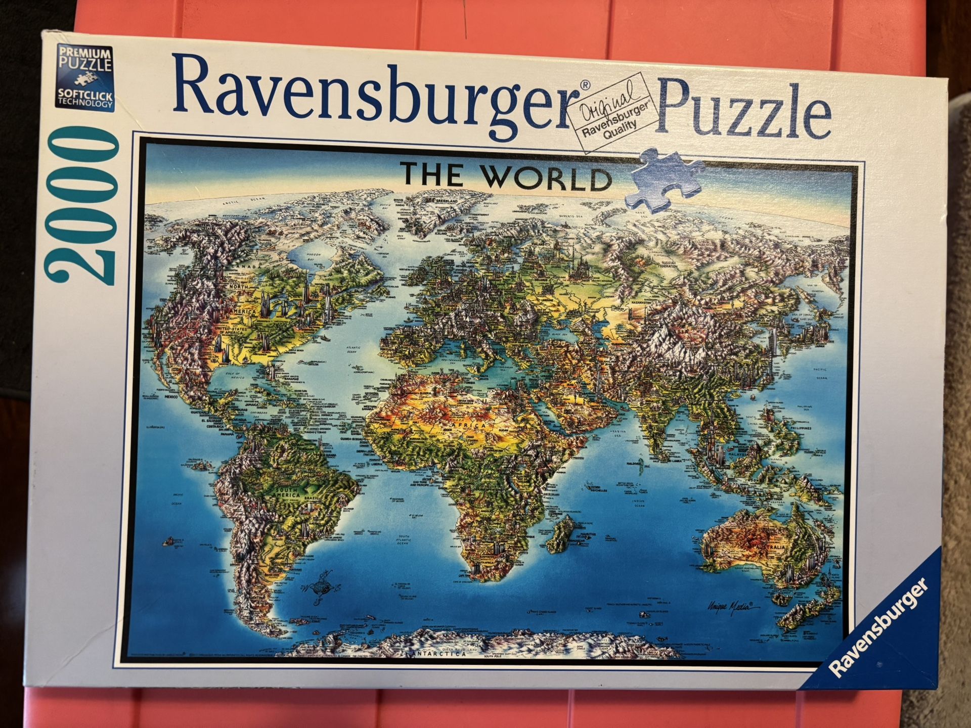 Ravensburger Premium 2000 Piece Puzzle The World