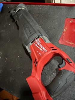 Milwaukee m18 zall saw