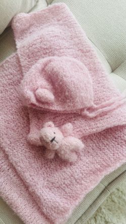 Newborn photography prop wrap, bear hat and bear