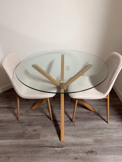 Dining table and 4 chairs
