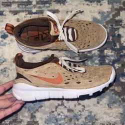 Nike dark driftwood free’s 5.0