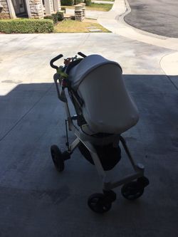 Orbit Baby G2 infant stroller
