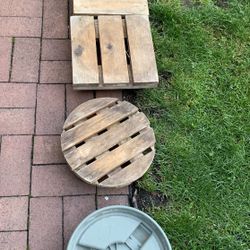 Plant rolling wood dolleys with wheels 2 square 2 round 12x12 in $5 each