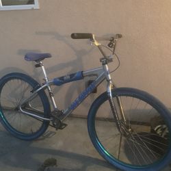 Big Ripper BMX Cruiser Bike By SE Bikes