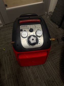Air compressor. 1.5 gal. Works perfectly