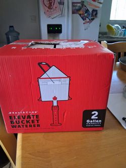Rent A Coop Elevated Bucket Waterer for Chickens