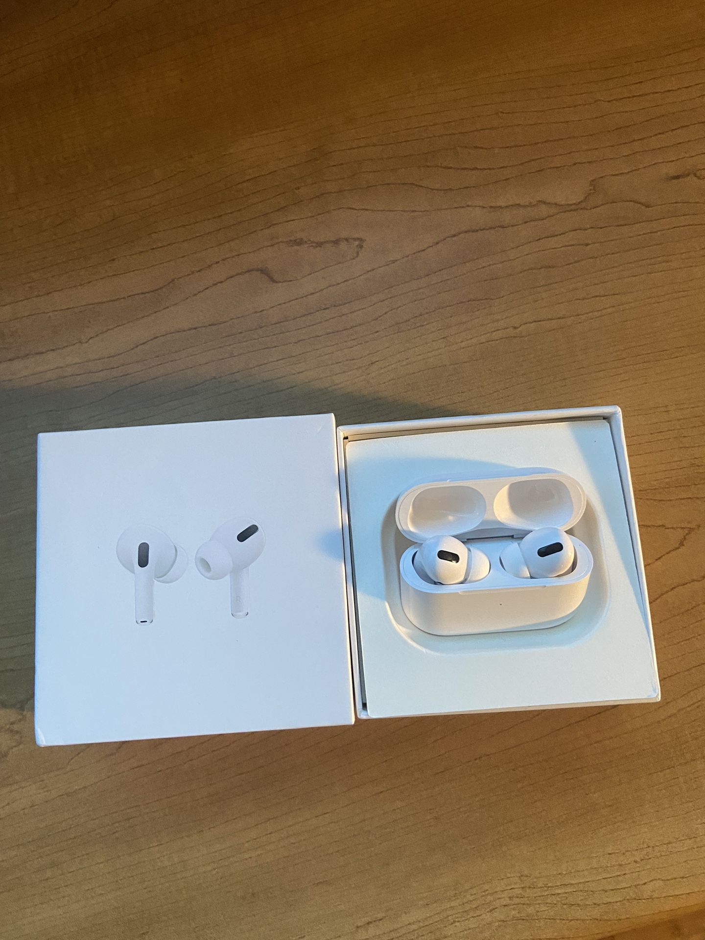 Apple AirPods 