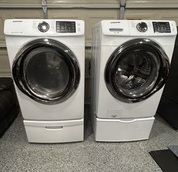 Samsung Electric Washer & Gas Dryer Set - Great Deal