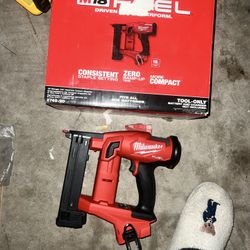 Milwaukee 18ga narrow crown stapler Tool only  160$ firm no offers 