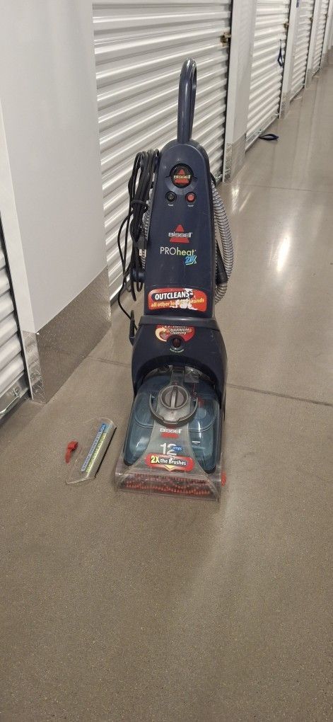 Bissell Carpet Cleaner 9200-H
