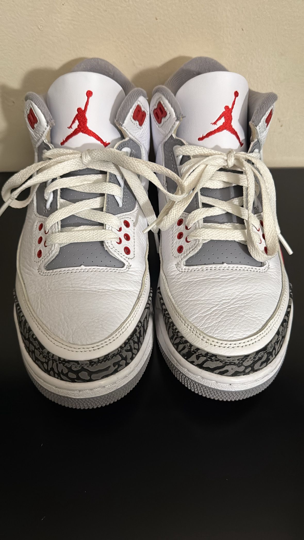 Jordan 3s Fire Red Size 8.5