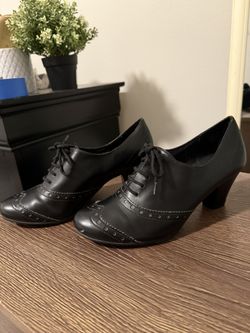 Women’s Shoes