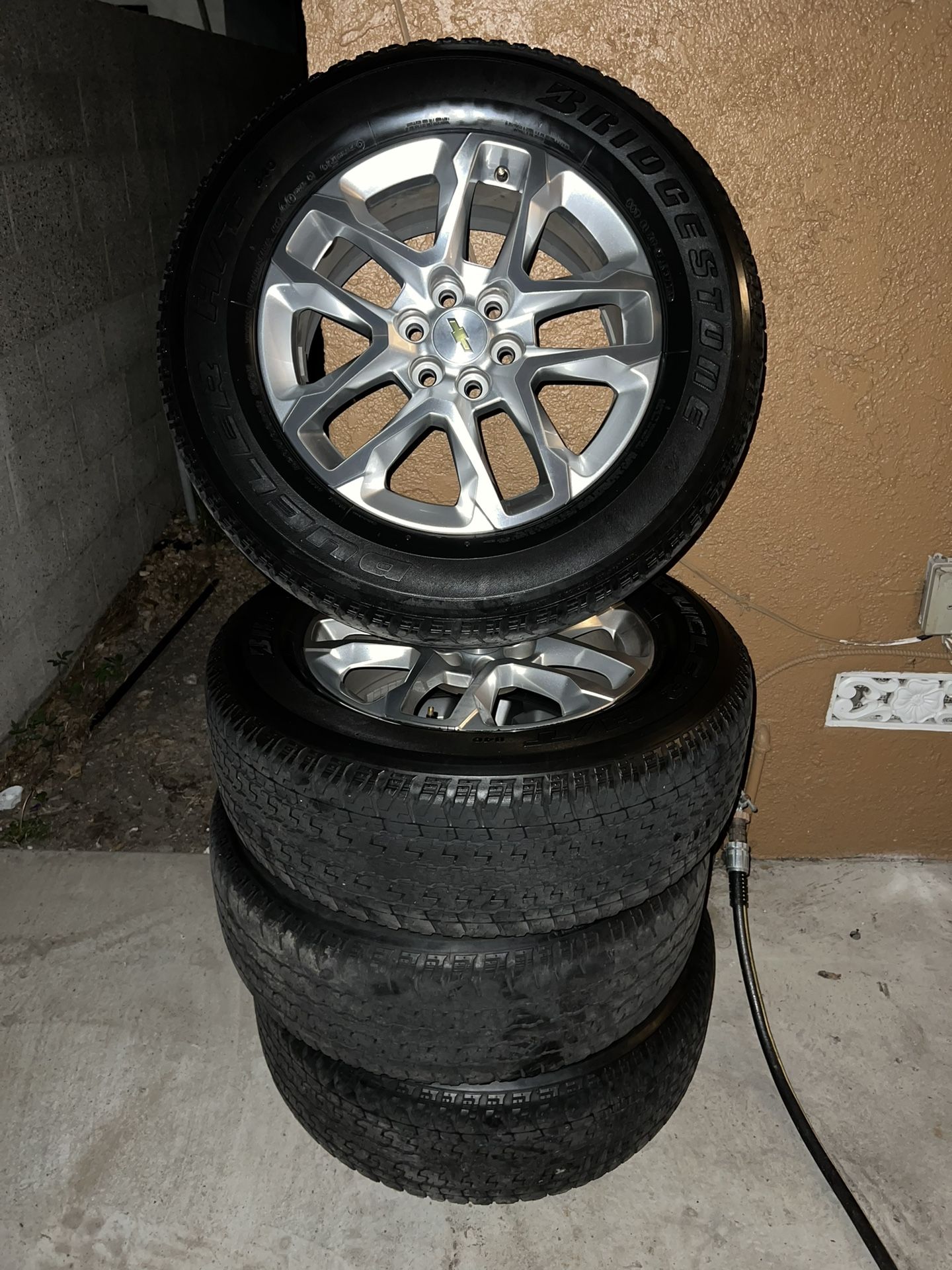 CHEVROLET TRAVERSE RIMS AND TIRES