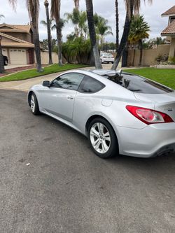 2010 Hyundai Genesis Coupe