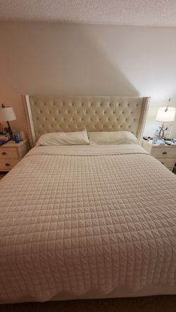 King Upholstered Bed with Tufted Wingback