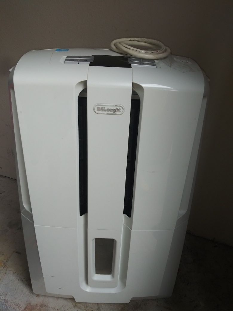 DeLonghi 50 Pint Dehumidifier w/ Pump