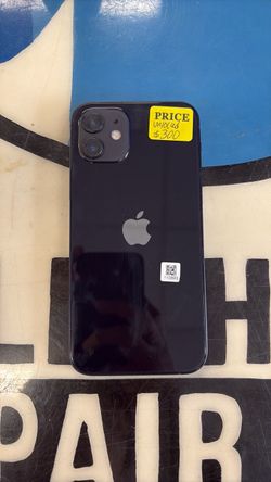 Apple iPhone 12 64GB Unlocked Black Smartphone