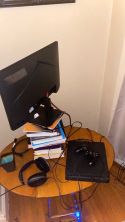 PS4 full setup with controller monitor and games included