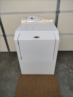 Nice Maytag Neptune, Super Capacity Electric Dryer