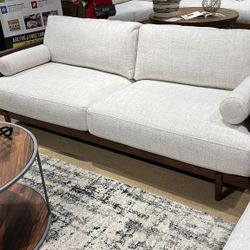 📌Interesting Sofa CM9982
Furniture of America