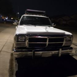 1993 Dodge D350 Cummins Diesel All Working Condition 