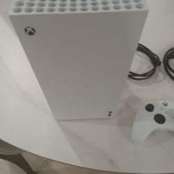 x box series x (4 months old)