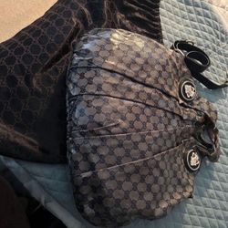 GUCCI Hysteria Crossbody Bag In GG Sigature patent Leather