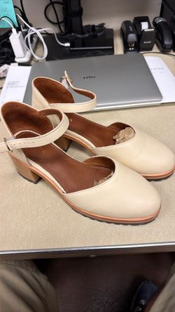 Patina Heeled Mary Jane Bone, women’s size 8.0