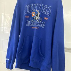 Denver Broncos Hoodie Size Large 