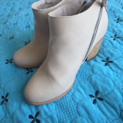 Torrid 9.5 Ww Ankle Boots EUC
