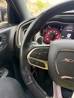 Shinny steering wheel ?