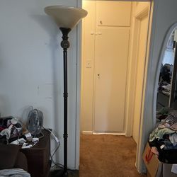 Lámpara De Pedestal