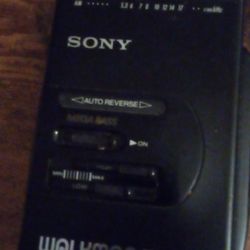 Sony Walkman WM-F2065 portable Cassette Player And Radio 