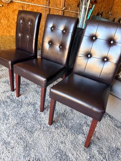 Pier 1*Set of 6 Dark Brown or Expreso Faux-Leather chairs