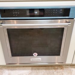 Kitchen Aid 30" Single Wall Ovenwith Even-Heat True Convection