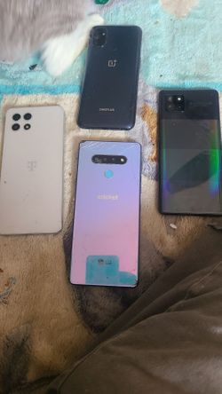 For parts or to fix very good newer androids