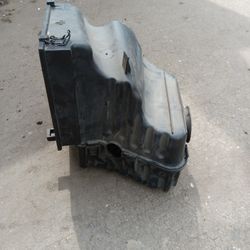 2005 Chevrolet Impala 3.5 Airbox Lower