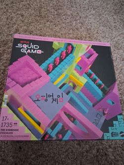 Netflix Squid Game Mega Blocks Mattel The Staircase 1735 PCS HYL45 OPEN  