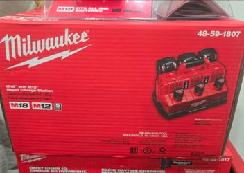 Milwaukee rapid charger m12, m18