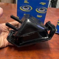 Engine Mount Ford/Lincoln/Mercury