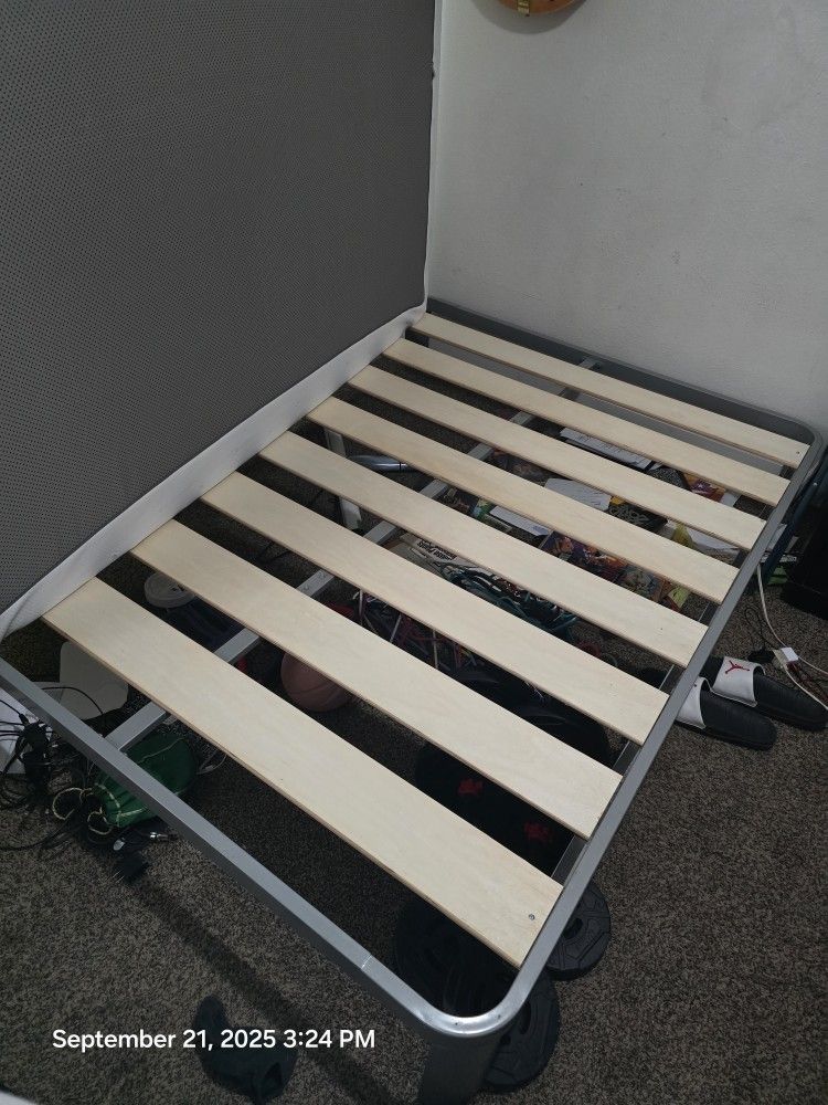 Queen Bed Frame Metal With Wood Slabs