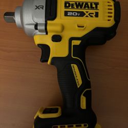 DEWALT XR BRUSHLESS IMPACT WRENCH DRILL 1/2  DCF892B ( No Battery No Charger)