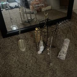 Jewelry Holders (crossroads Cactus & 43 ave )