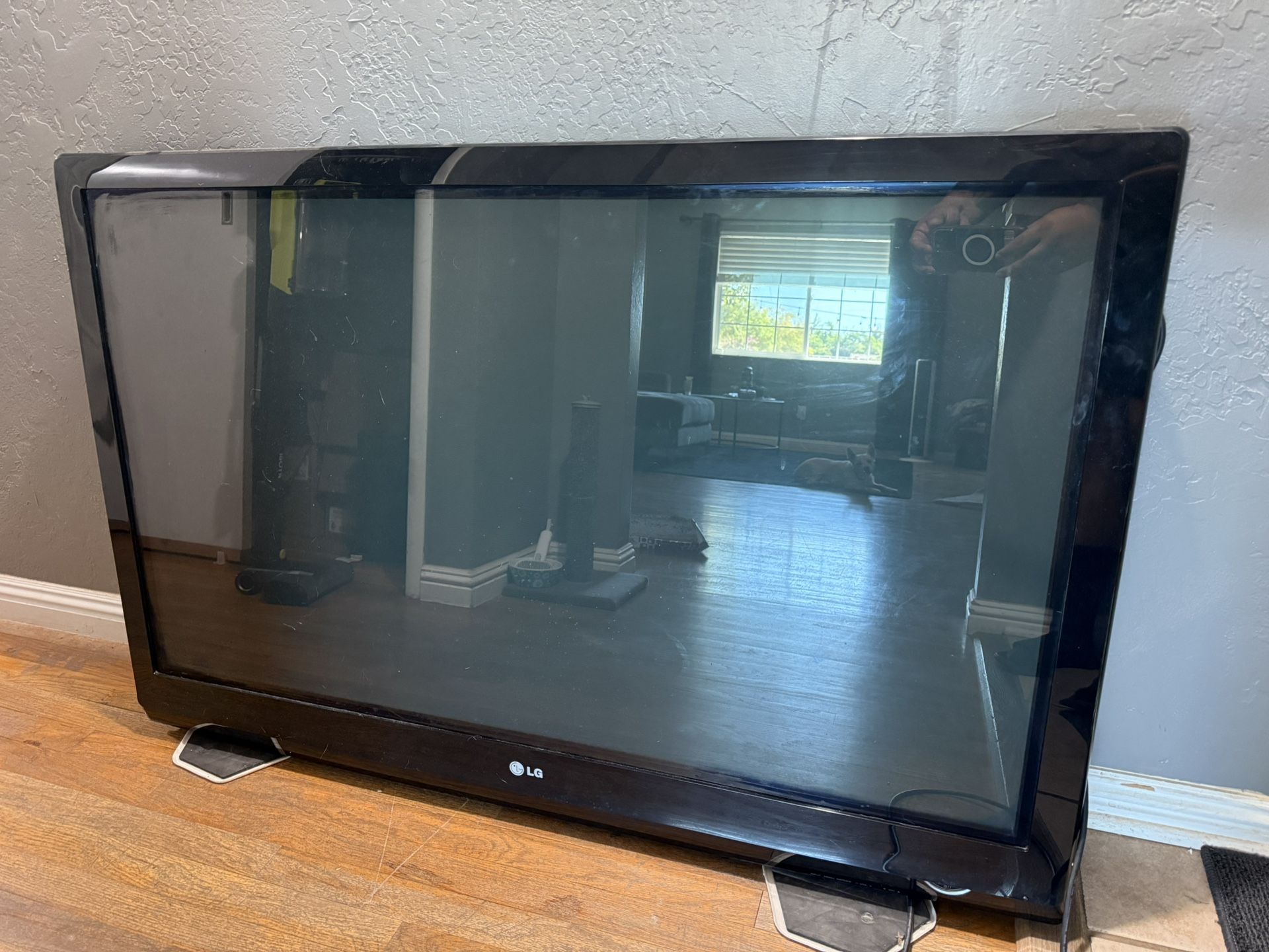 LG TV. 50 Inch.