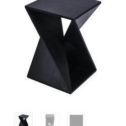 Discontinued Jofran Accent Tables – Set of 2 