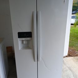 Whirlpool Slide By Side Refrigerator 