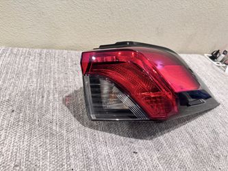 2019 to 2025 TOYOTA RAV4 TAIL LIGHT RH