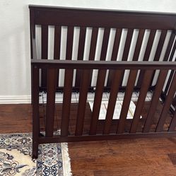 Baby Crib 5-in-1 Convertible, Wooden Cribs Converts to Toddler Bed, Daybed and Full-Size Bed, Nursery Furniture with Non-Toxic Finishes (Espresso)