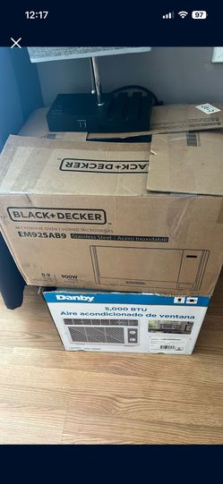 Microwave And  Air Conditioner