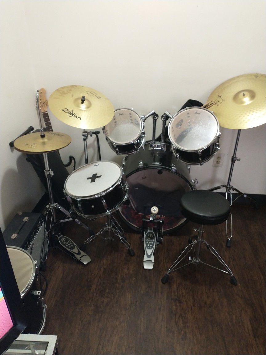 Eight Piece Drum Set Two Pair Of Sticks One Set Of Brushes Guitar Not Included, Or Your Best Offer.